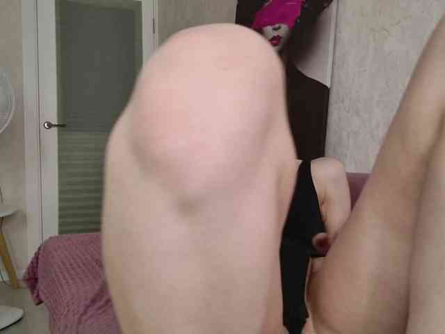 Skinny-Sex-Sissy