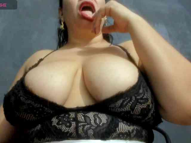 MATURE-ANIKA webcam