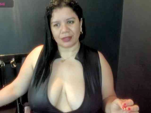 MATURE-ANIKA webcam