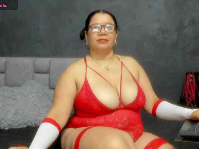 MATURE-ANIKA Live Webcam on BongaCams