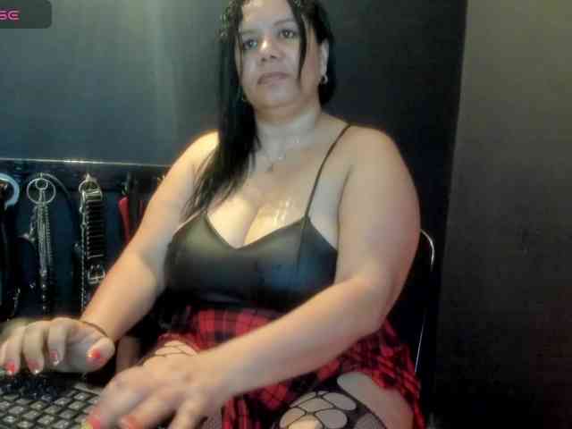 MATURE-ANIKA webcam
