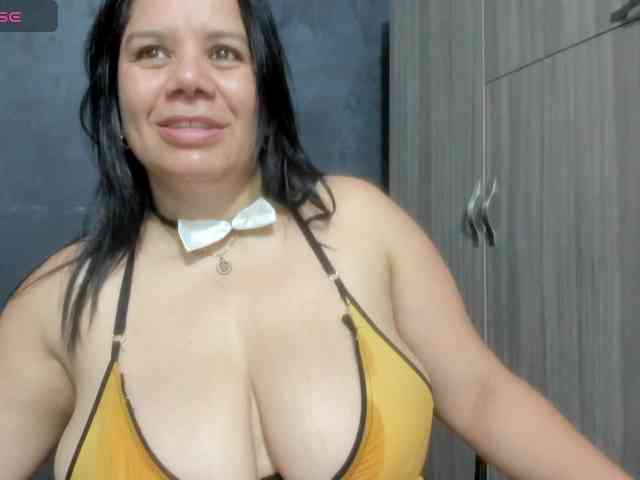 MATURE-ANIKA
