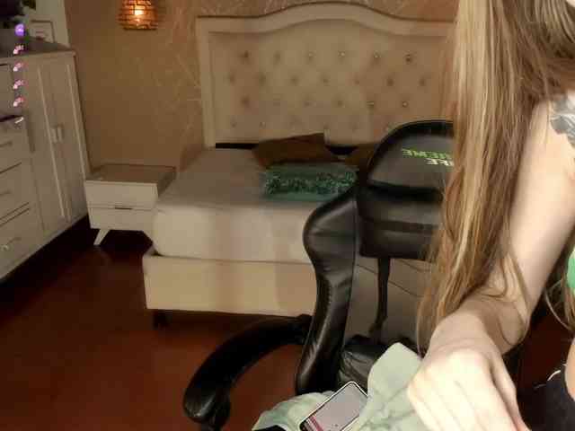Abby-0126- webcam