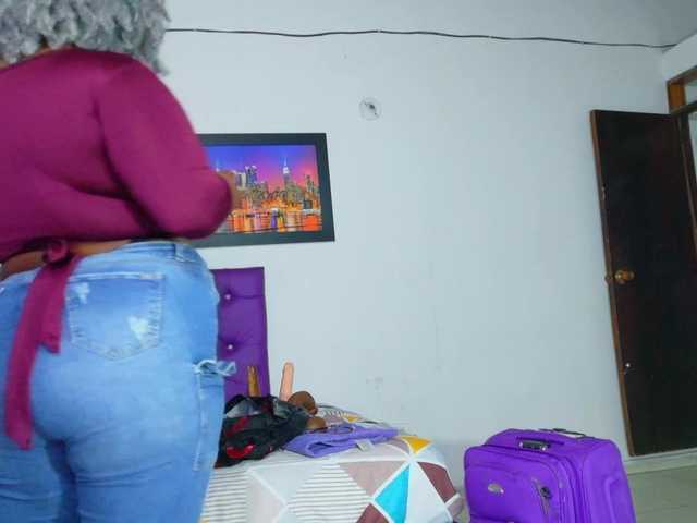 glory-holes live cam on BongaCams