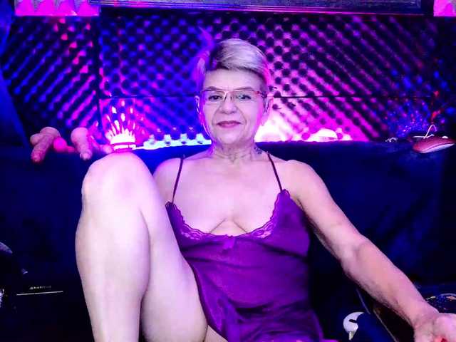 Fantasyca live cam on BongaCams