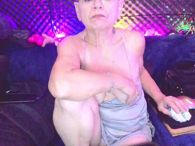 Fantasyca live cam on BongaCams