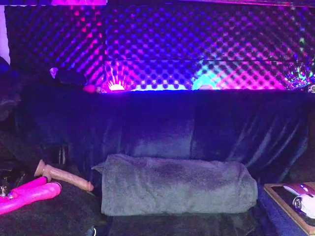 Fantasyca live cam on BongaCams