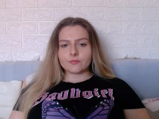 BritneyBlond Porn Show