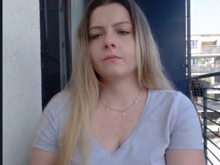 BritneyBlond Porn Show
