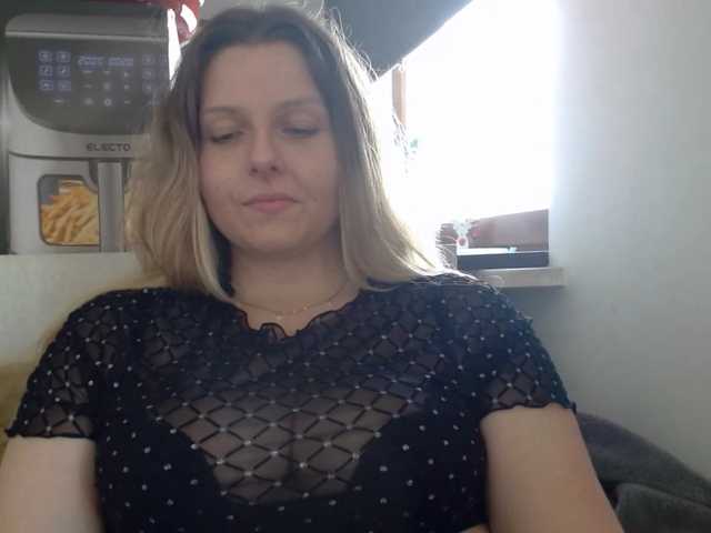 BritneyBlond live cam on BongaCams