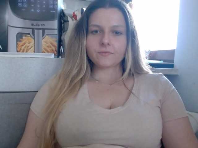BritneyBlond live cam on BongaCams