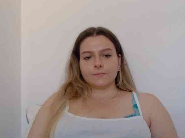 BritneyBlond webcam