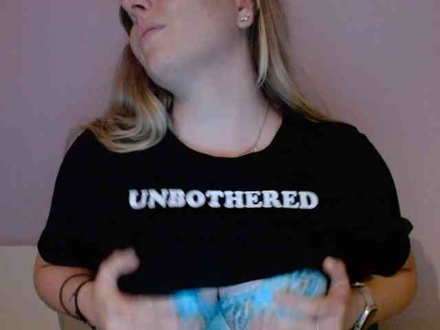 BritneyBlond webcam