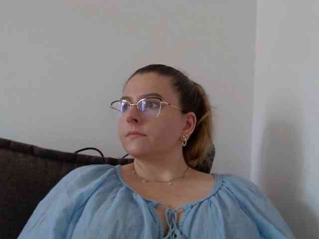 BritneyBlond webcam