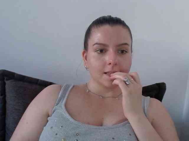 BritneyBlond webcam