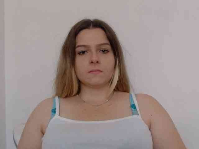 BritneyBlond webcam