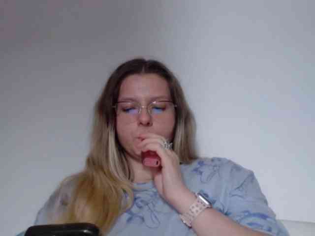 BritneyBlond webcam