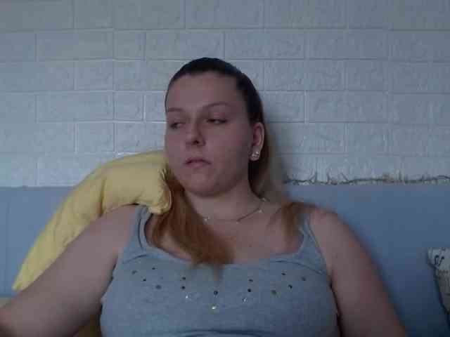 BritneyBlond webcam