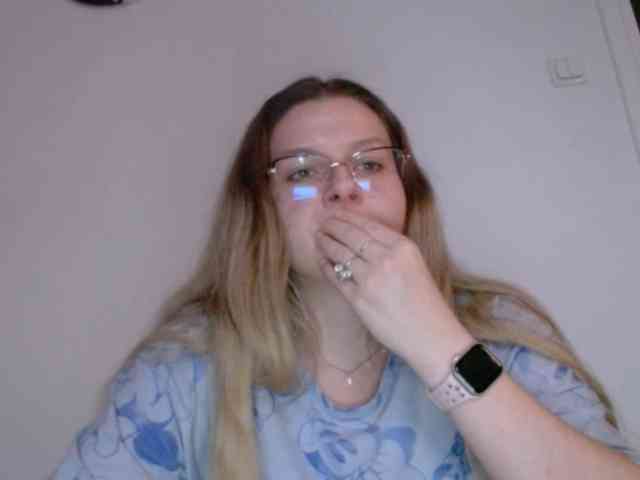 BritneyBlond webcam