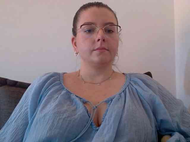 BritneyBlond webcam
