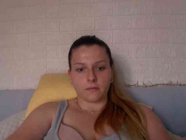 BritneyBlond webcam