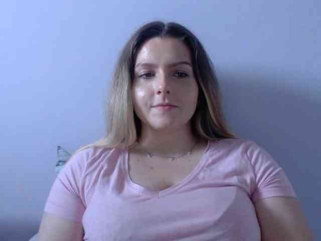 BritneyBlond webcam