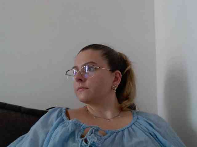 BritneyBlond webcam