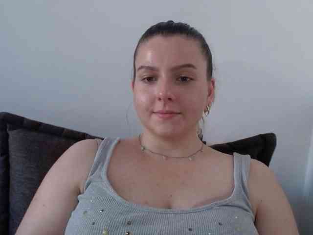 BritneyBlond webcam