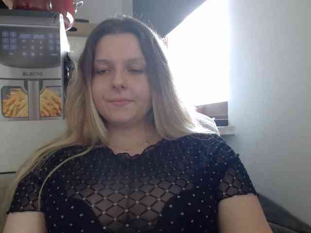 BritneyBlond webcam