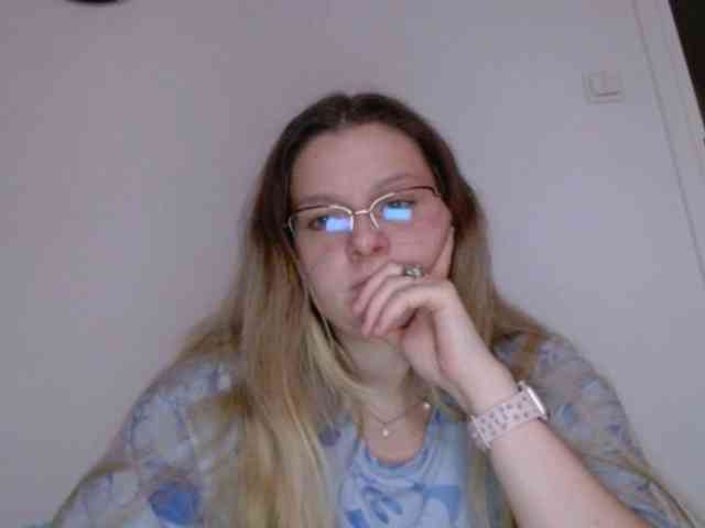 BritneyBlond webcam
