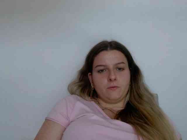 BritneyBlond webcam