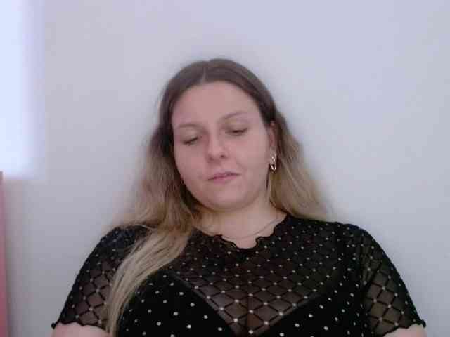 BritneyBlond webcam