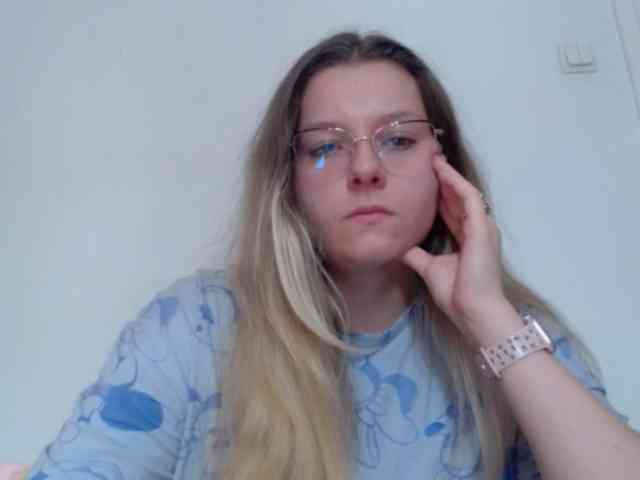 BritneyBlond webcam