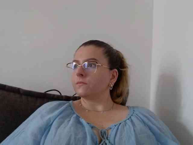 BritneyBlond webcam