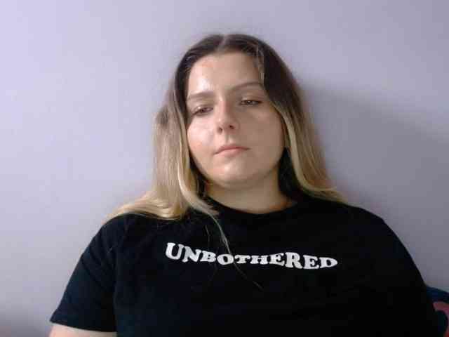 BritneyBlond webcam