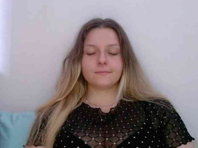 BritneyBlond webcam