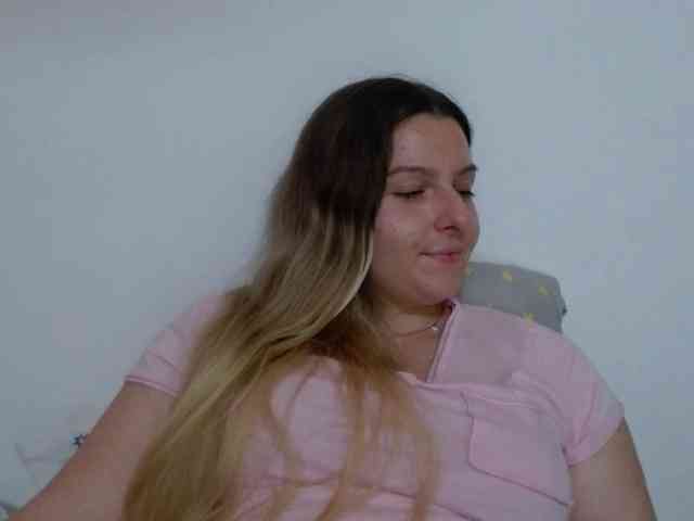 BritneyBlond webcam