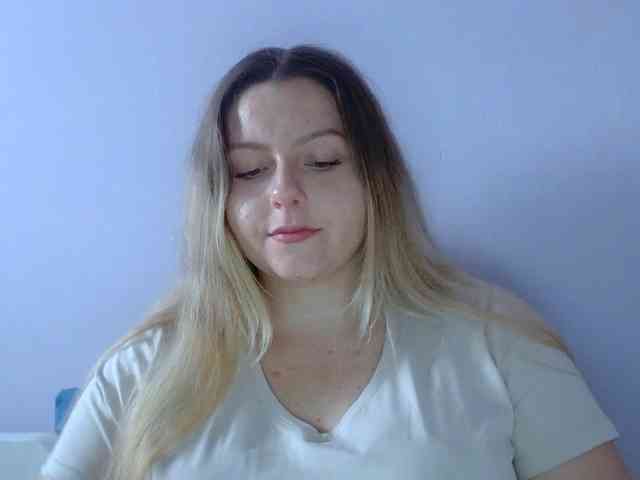 BritneyBlond webcam