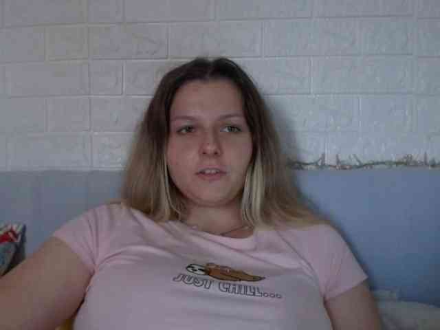 BritneyBlond webcam