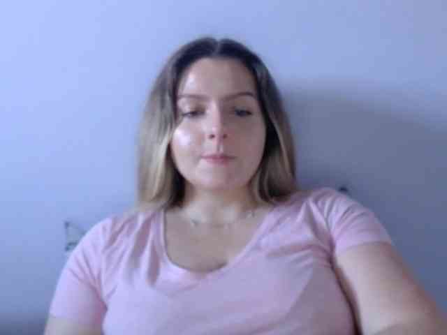 BritneyBlond webcam