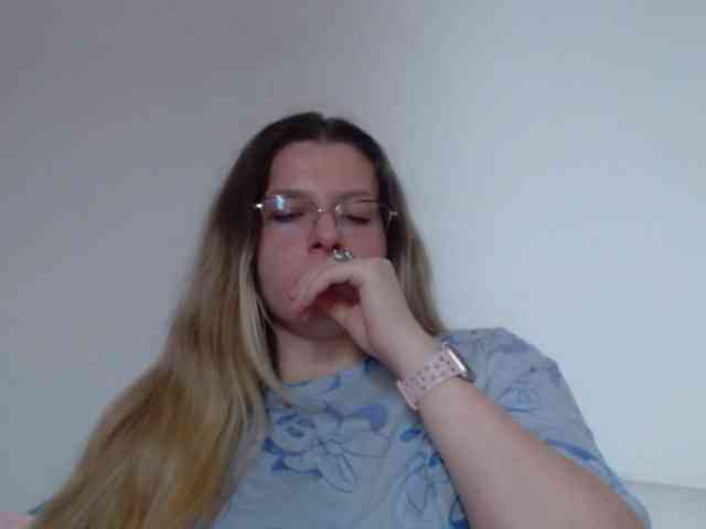 BritneyBlond webcam