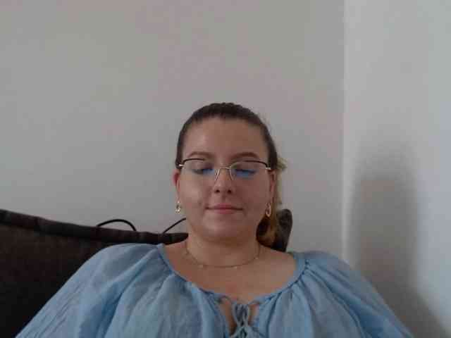 BritneyBlond webcam