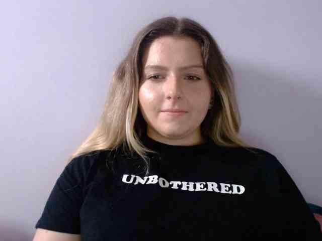 BritneyBlond webcam