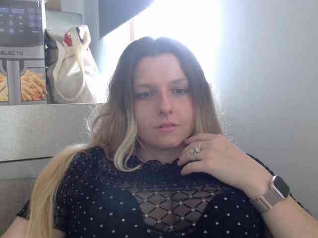 BritneyBlond webcam