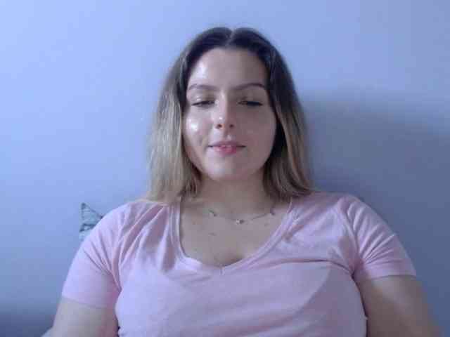 BritneyBlond webcam