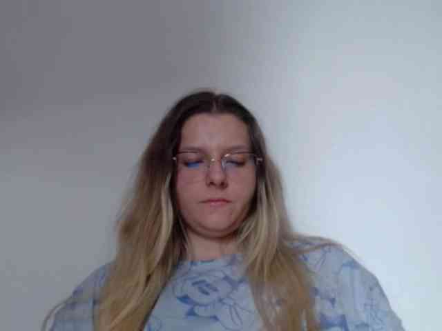BritneyBlond webcam