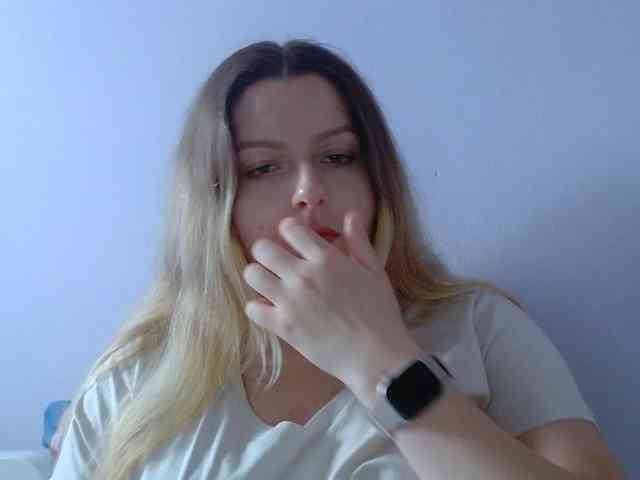BritneyBlond webcam