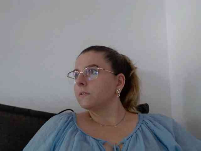 BritneyBlond webcam