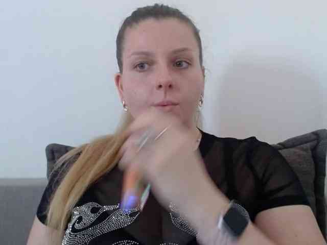 BritneyBlond webcam