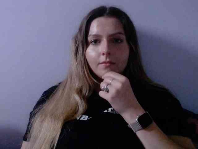 BritneyBlond webcam